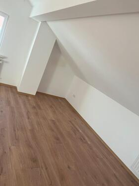 Foto - 2 Zimmer Dachgeschoßwohnung zur Miete in Büchenbeuren