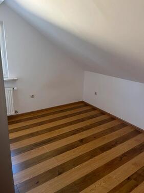 Foto - 2 Zimmer Dachgeschoßwohnung in Büchenbeuren