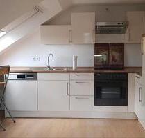 2 Zimmer Dachgeschosswohnung in ruhiger Lage - Bielefeld Sennestadt