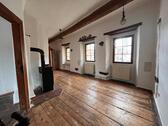 Foto - 3-Zimmer-Wohnung mit historischem „Rittersaal'