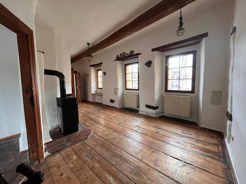 Foto - 3-Zimmer-Wohnung mit historischem „Rittersaal'