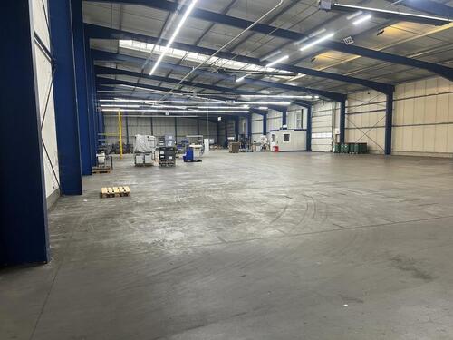 Foto - Sporthalle, Indoorspielplatz, Bouldern, Trampolin, Padel Tennis