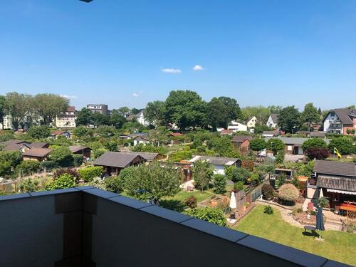 Foto - Hochwertig renovierte 3-Zimmer-Wohnung mit unverbaubarem Ausblick