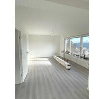 Erstbezug nach Sanierung: Helle 4-Zimmer-Wohnung in Eutingen - Pforzheim