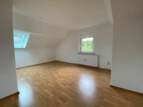 Foto - Gemütliche 2,5 Zi.-DG-Whg. in ALTENPLOS zu vermieten