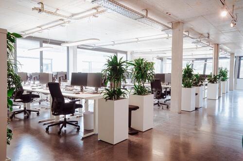 Foto - Flexible Schreibtischplätze im modernen Büro Weissach-Flacht - 247 Zugang