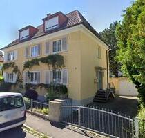 Renovierte 4-Zimmer Altbauwohnung im Herzen von Weingarten