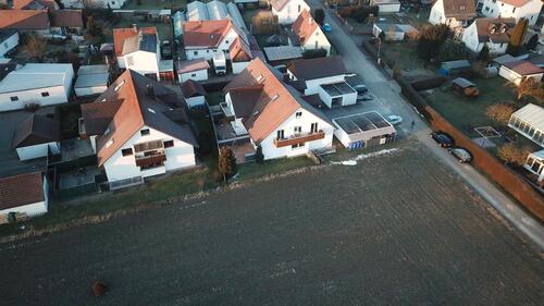 Foto - 3,5 Zi-Maisionette-Wohn6-Fam-Haus Stadt- Waldrand Sackgasse hell
