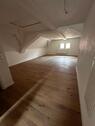 Foto - Kernsarnierte 3-Zimmer-Dachgeschosswohnung – ca. 70 m²