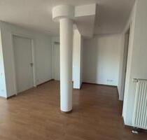 Helle 2-Zimmer Wohnung im 2. OG mit Aufzug in Büdingen