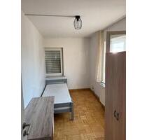 Zimmer in Krautau - 370,00&nbsp;EUR Kaltmiete, ca.&nbsp; 100,00&nbsp;m&sup2; in Dingolfing (PLZ: 84130)