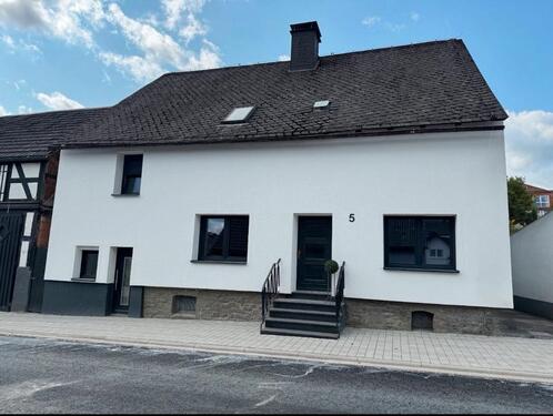 Foto - Großes renoviertes Einfamilienhaus in Medebach mit Garten