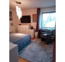 Ein WG Zimmer im Frauen-WG - 600,00&nbsp;EUR Kaltmiete, ca.&nbsp; 56,00&nbsp;m&sup2; in München (PLZ: 81476) Thalkirchen-Obersendling-Forstenried-Fürstenried-S