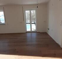 Helle 3 Zimmer Wohnung 64 m² - 575,00&nbsp;EUR Kaltmiete, ca.&nbsp; 64,00&nbsp;m&sup2; in Mengkofen (PLZ: 84152)
