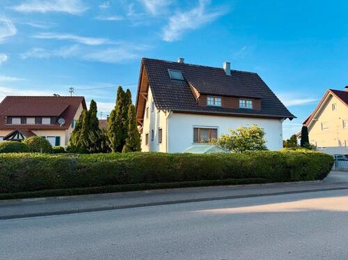 Foto - Zweifamilienhaus mit viel Potenziel und Lagerfläche in Kürzell