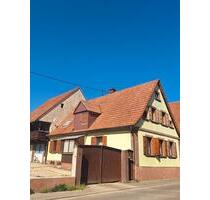 Von privat: Haus mit großem Grundstück und Potenzial - Steinweiler