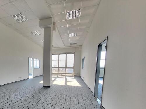 Foto - Helle, gepflegte Büroflächen an der A3