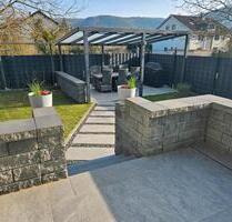 Eigentumswohnung mit Garten und 2 Garagen zu verkaufen - Miltenberg