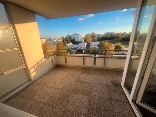 Foto - 4 Zimmer Etagenwohnung zum Kaufen in Esslingen am Neckar