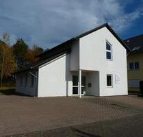 Freistehendes Einfamilienhaus - 800,00 EUR Kaltmiete, in Zell (Mosel) (PLZ: 56856)
