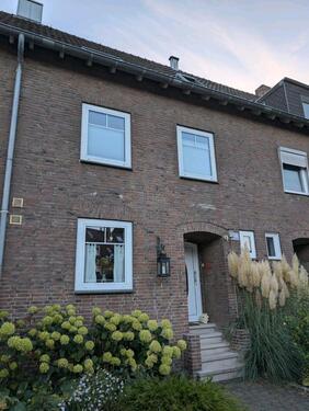 Foto - Reihenhaus - 1.500,00 EUR Kaltmiete,