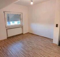 4-Zimmer-Dachgeschosswohnung mit Gartenmitbenutzung zu vermieten - Eichenzell