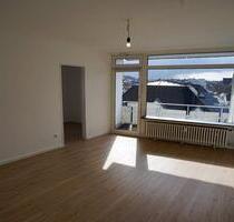 Zentrale 2-ZKB-Stadtwohnung mit Einbauküche und zwei Balkonen - Olpe