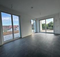 Neubau Eppingen - 3 Zi. mit Terrasse, Garten, EBK, Keller, Aufzug