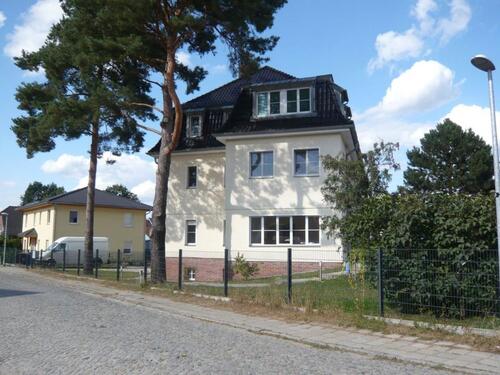 Foto - 3- Zimmer mit Wintergarten in gepflegtem Mehrfamilienhaus