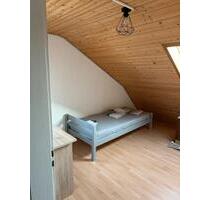 Zimmer in Frauen-WG Warmmiete - 400,00 EUR Kaltmiete, in Dingolfing (PLZ: 84130)