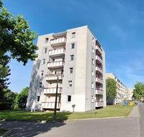 Hoch hinaus: Frisch sanierte 1-Zimmer-Wohnung mit Balkon, Ausblick & Sonnenfeeling! - Görlitz Klingewalde