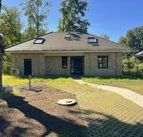 FÜR GEWERBE & WOHNEN | Bungalow plus Dachgeschoss mit ausgewiesener MwSt. zum Erstbezug in Traumlage - Bernau bei Berlin