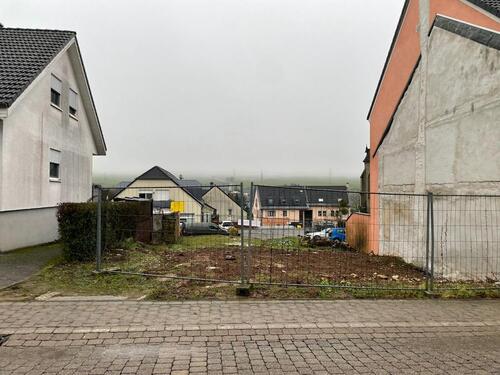 Foto - Grundstück mit viel Potenzial - 139.200,00&nbsp;EUR Kaufpreis, ca.&nbsp; 20,00&nbsp;m&sup2;&nbsp;Wohnfl&auml;che