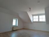 Foto - 1 Zimmer Dachgeschoßwohnung zur Miete in Weiden in der Oberpfalz