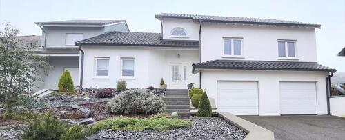 Foto - FH in FR ca. 160m² nur 4km bis DE, FBH, riesige Garage + Keller