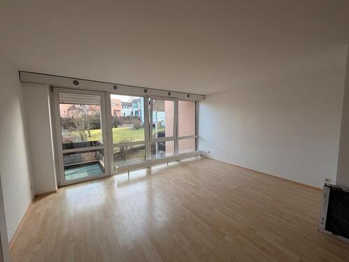 Foto - Wohnung 3 ZKB 70qm mit Balkon frisch saniert