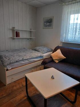 Foto - Ruhiges möbiliertes Zimmer mit eigenem WCDusche