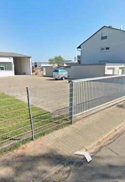 Foto - Stellplatz Wohnmobil Wohnwagen Anhänger KFZ Boot