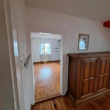 Foto - Exklusive 3 Zimmer Wohnung - 1.050,00&nbsp;EUR Kaltmiete, ca.&nbsp; 95,00&nbsp;m&sup2;