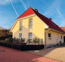 Freistehendes Einfamilienhaus von Privat - Nidderau