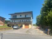 Foto - Zweifamilienhaus mit großen Garten