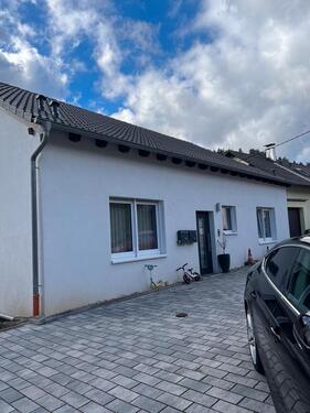 Foto - zu vermieten 4-Zimmer-Wohnung mit Gartenanteil in ruhiger Lage