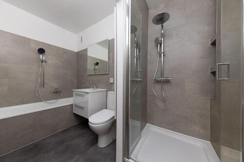 Foto - Erstbezug: 3 Zimmer mit Parkett, neuem Bad und Wintergarten in Heiterblick