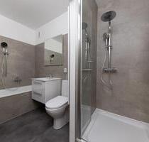 Erstbezug: 3 Zimmer mit Parkett, neuem Bad und Wintergarten in Heiterblick - Leipzig Ost