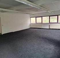 BÜROFLÄCHE – CA. 195 M² MIT FLEXIBLER AUSSENFLÄCHE IN BURGWALD