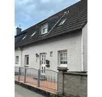 HAUS MIT GARTEN & GARAGE - 1.200,00&nbsp;EUR Kaltmiete, ca.&nbsp; 145,00&nbsp;m&sup2; in Velbert (PLZ: 42553) Pöthen