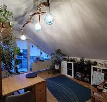 Helle Dachgeschosswohnung mit Balkon in Fuldabrück – ab 01.03.202