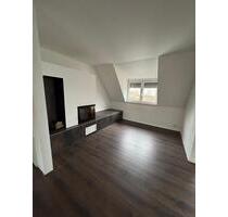 4 Zimmer Wohnung 144qm - 1.300,00&nbsp;EUR Kaltmiete, ca.&nbsp; 144,00&nbsp;m&sup2; in Kraichtal (PLZ: 76703)