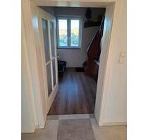 Wohnung ca 100 Quadratmeter - 920,00&nbsp;EUR Kaltmiete, ca.&nbsp; 100,00&nbsp;m&sup2; in Frensdorf (PLZ: 96158)