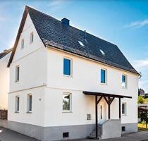 Renovierungsbedürftiges Haus in Höhr-Grenzhausen